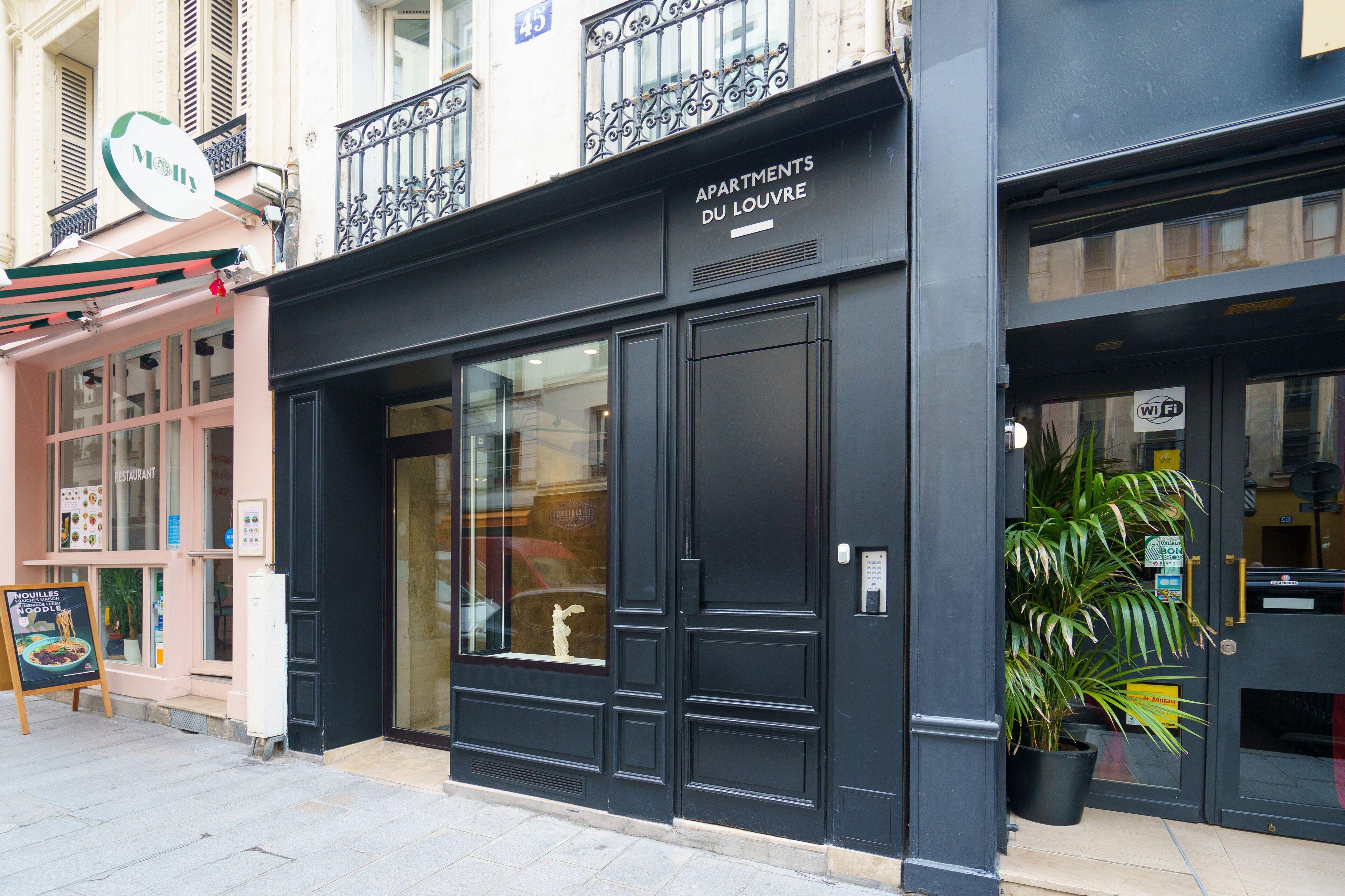 Du Louvre St Honoré