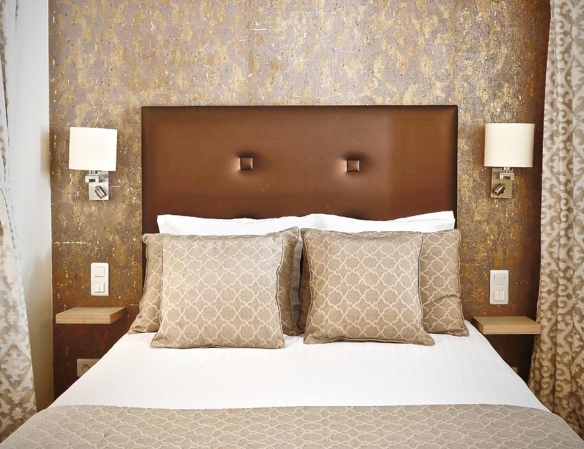 Du Louvre St Honore *