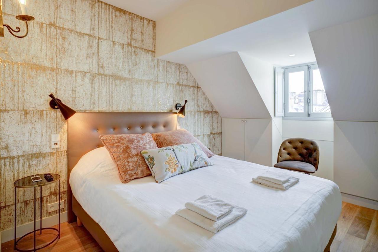 Apartment Du Louvre St Honore